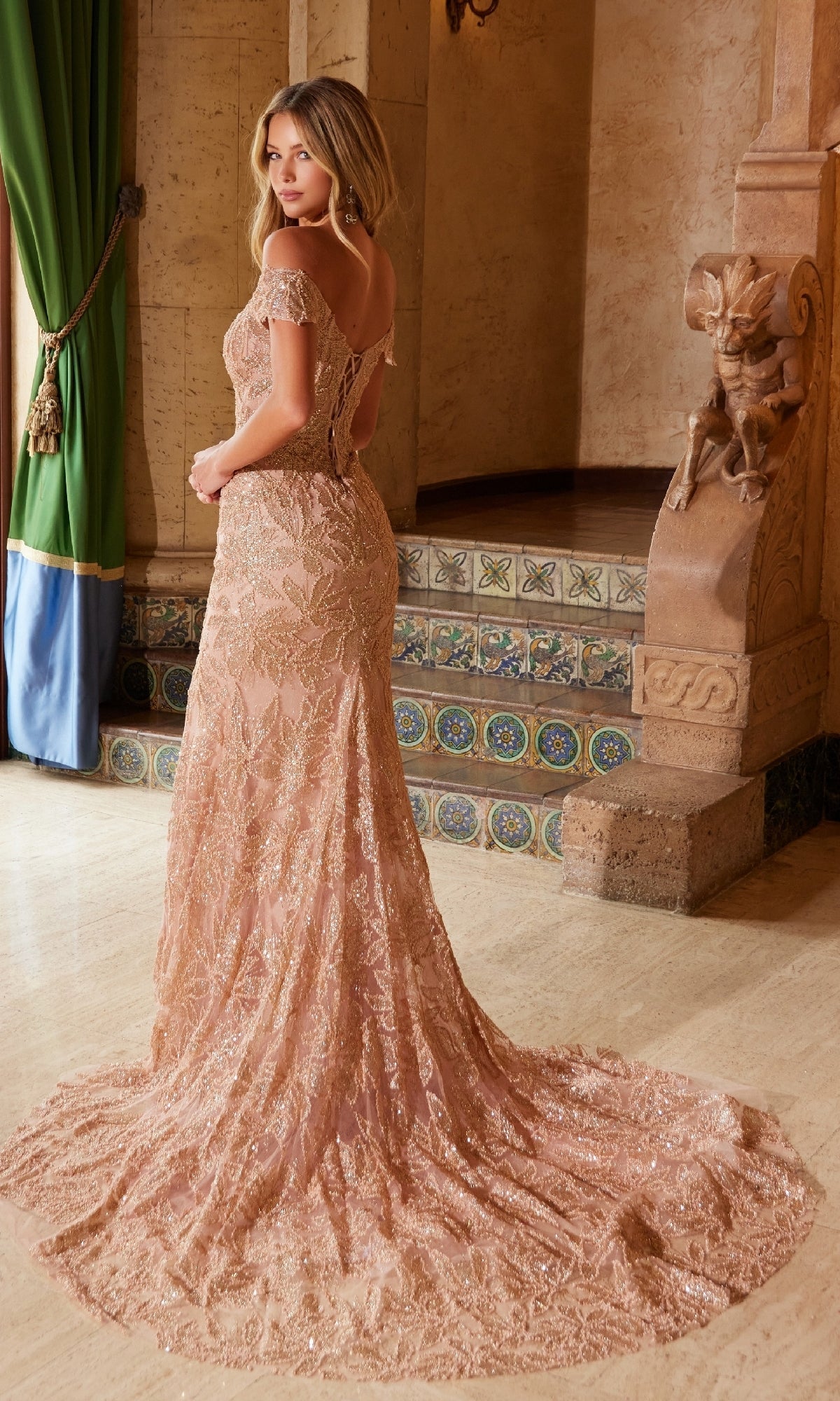 Impresionante vestido de fiesta con cuentas y cordones Nox Anabel C1600