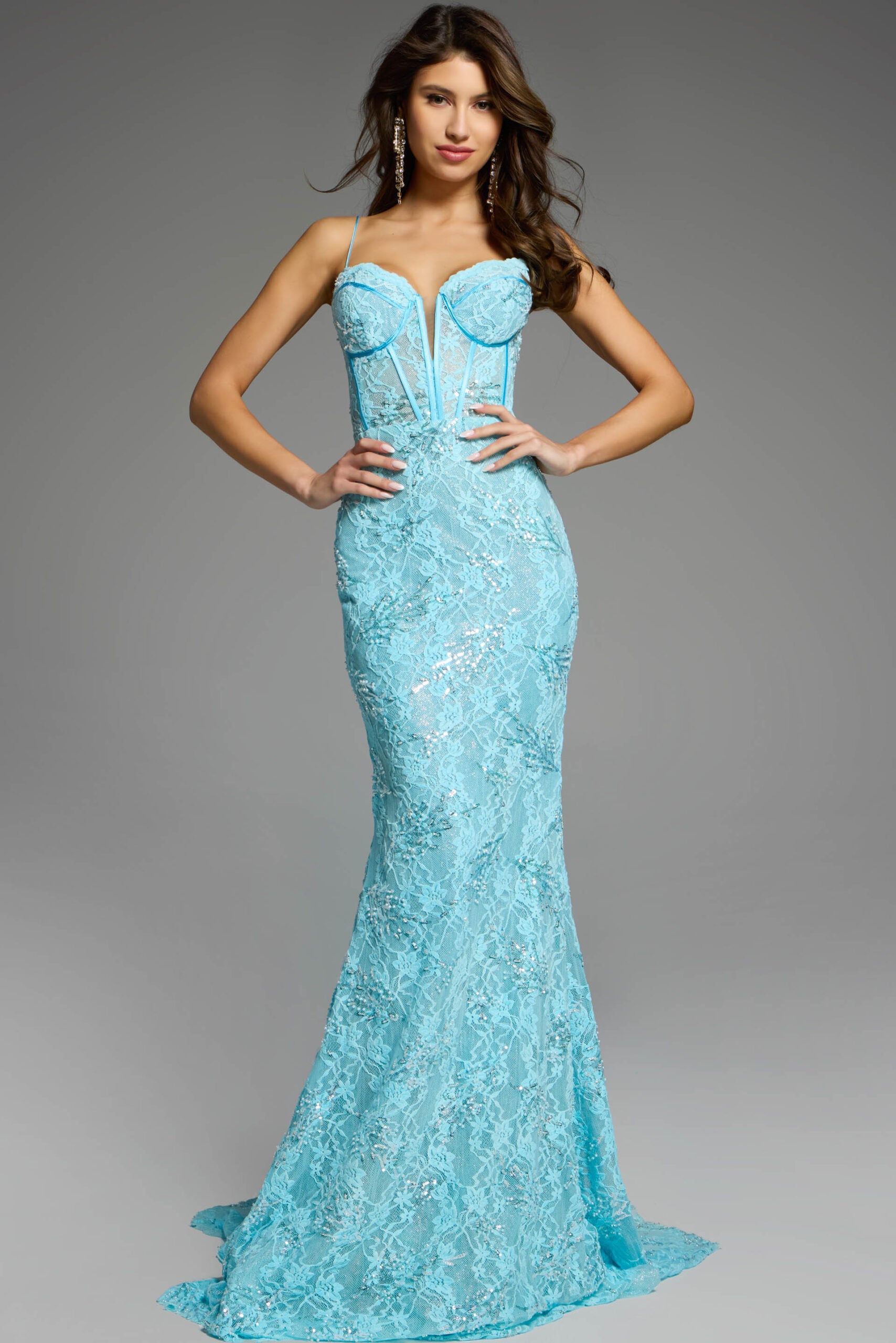 Vestido de fiesta largo de encaje: Jovani D5009