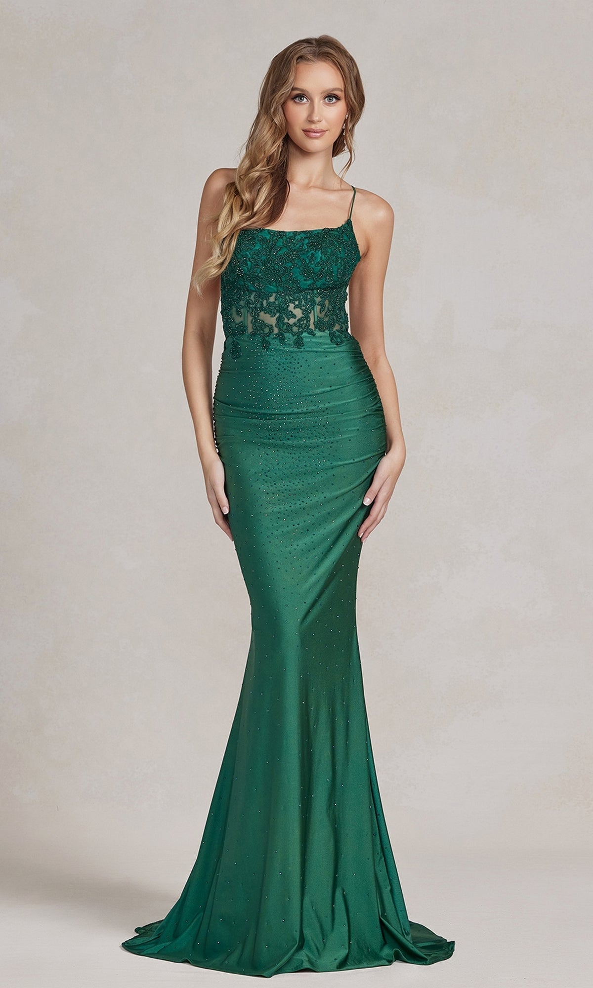 Vestido de fiesta con apliques florales y cuentas, sin espalda e1186