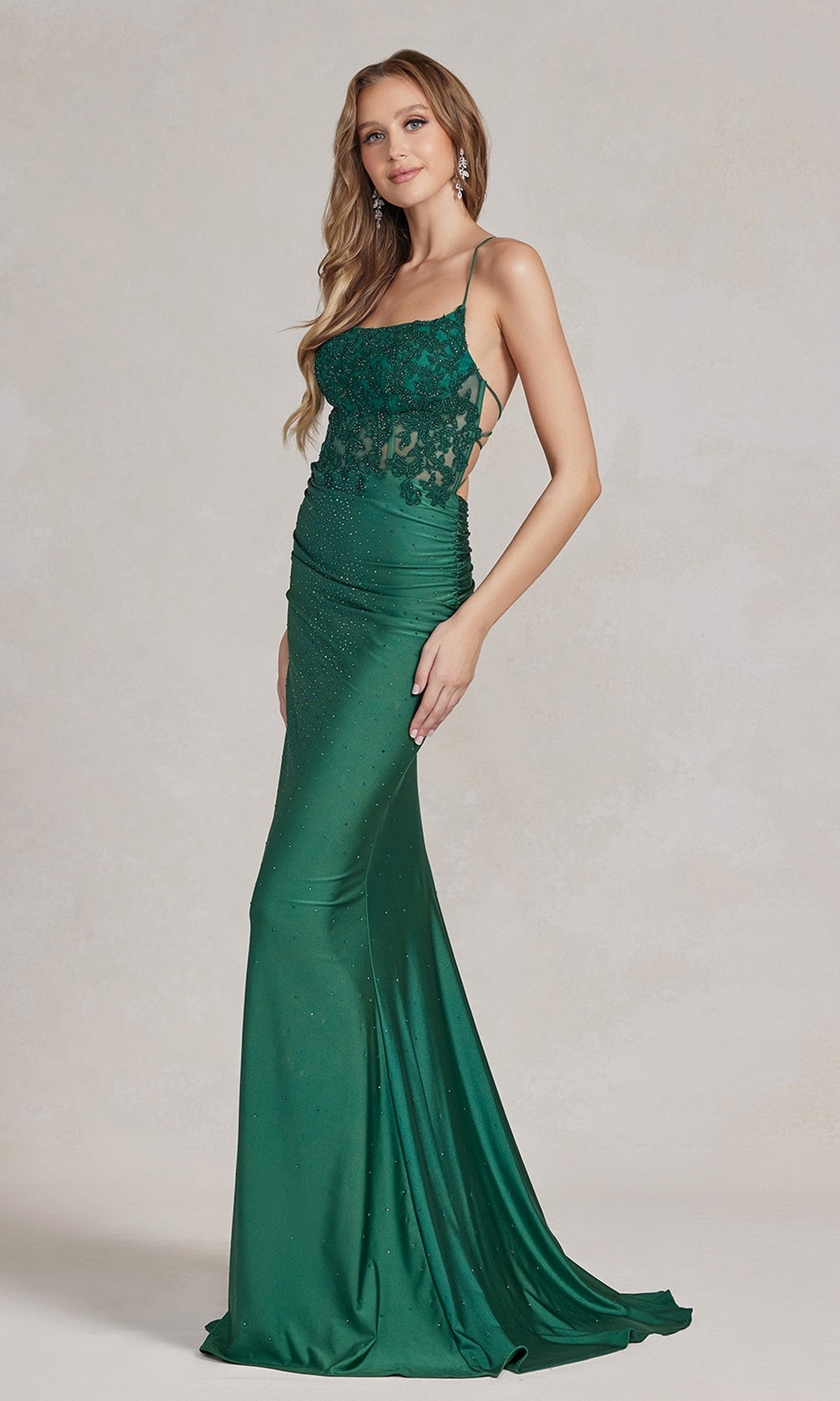 Vestido de fiesta con apliques florales y cuentas, sin espalda e1186