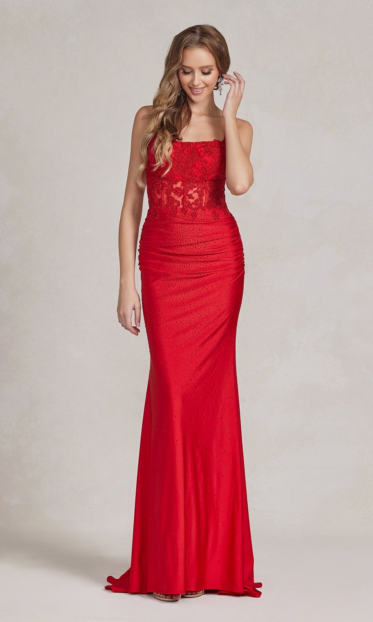 Vestido de fiesta con apliques florales y cuentas, sin espalda e1186