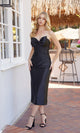 Elegante vestido midi negro sin tirantes E203 – Nox Anabel