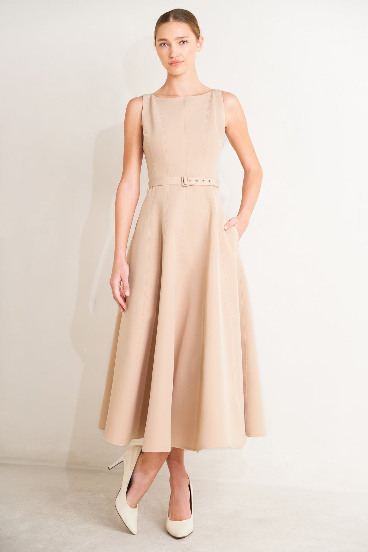Flying Tomato BEIGE DRESSES