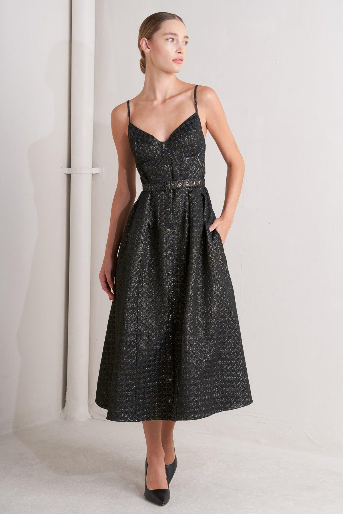 Flying Tomato NAVY/GOLD DRESSES