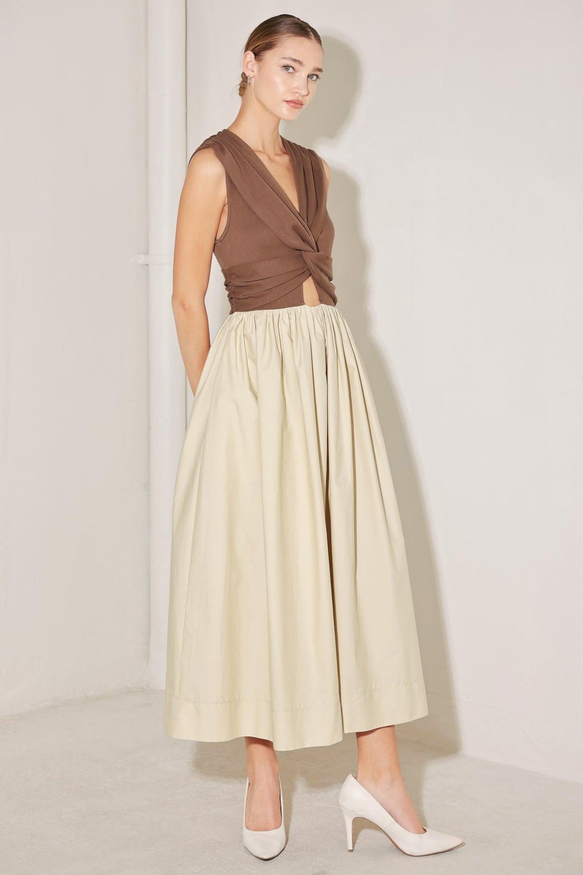 Flying Tomato OFF WHITE DRESSES