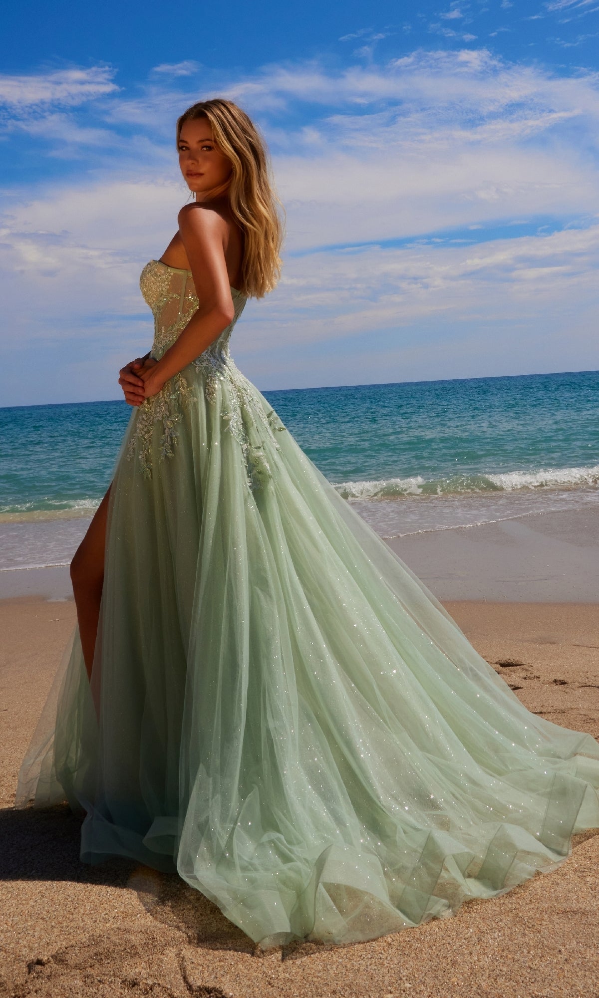 Vestido largo de fiesta sin tirantes – Nox Anabel G1371