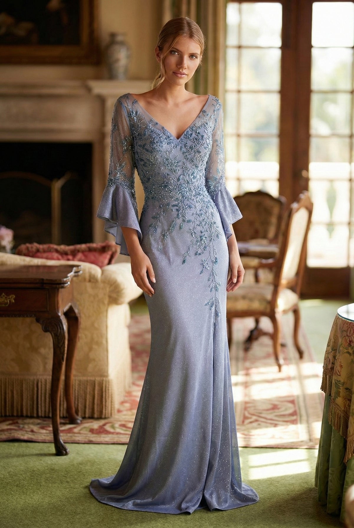 Elegant Mother of Bride Dress Appliqué Bell Sleeve Slit Evening Gown