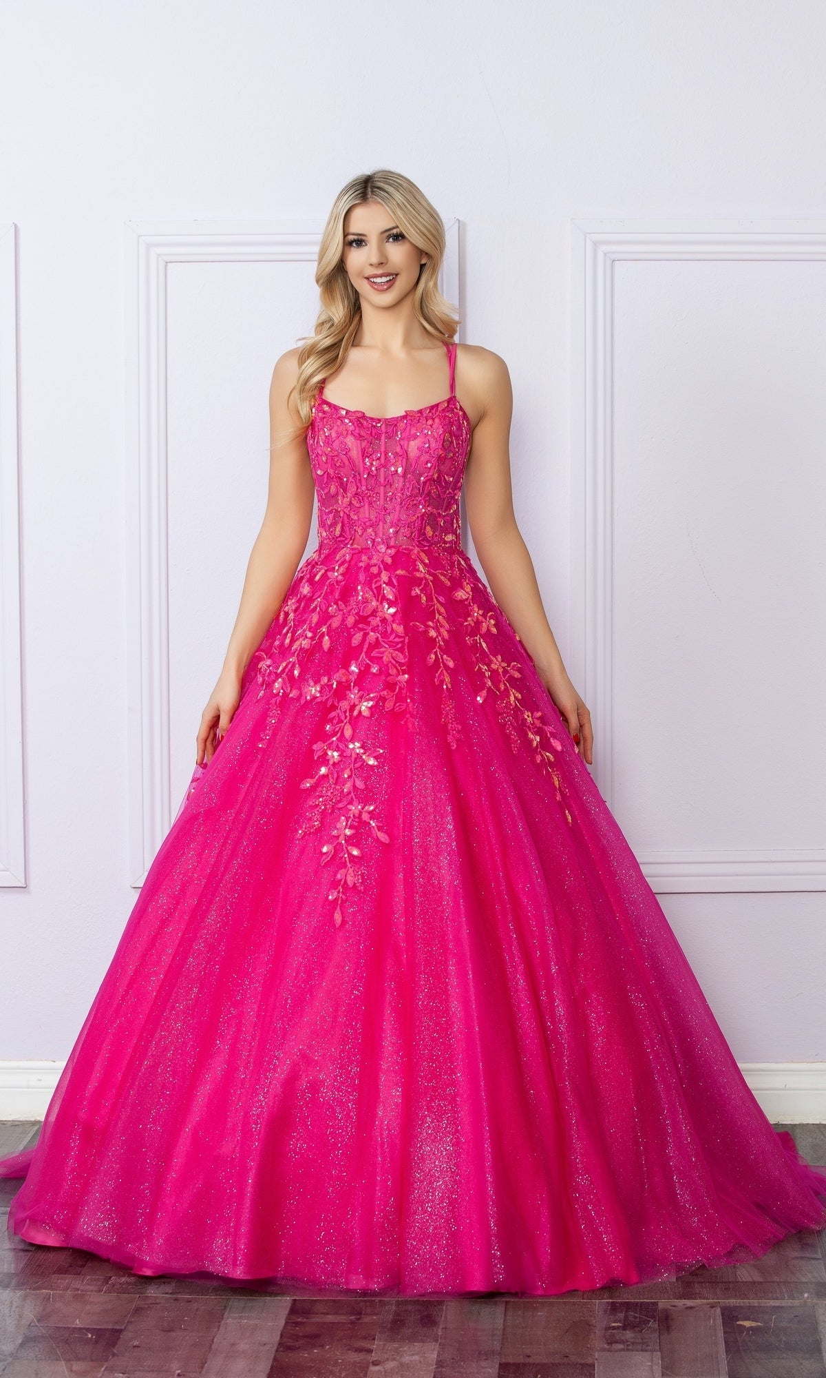 Vestido de fiesta de tul con purpurina brillante H1271