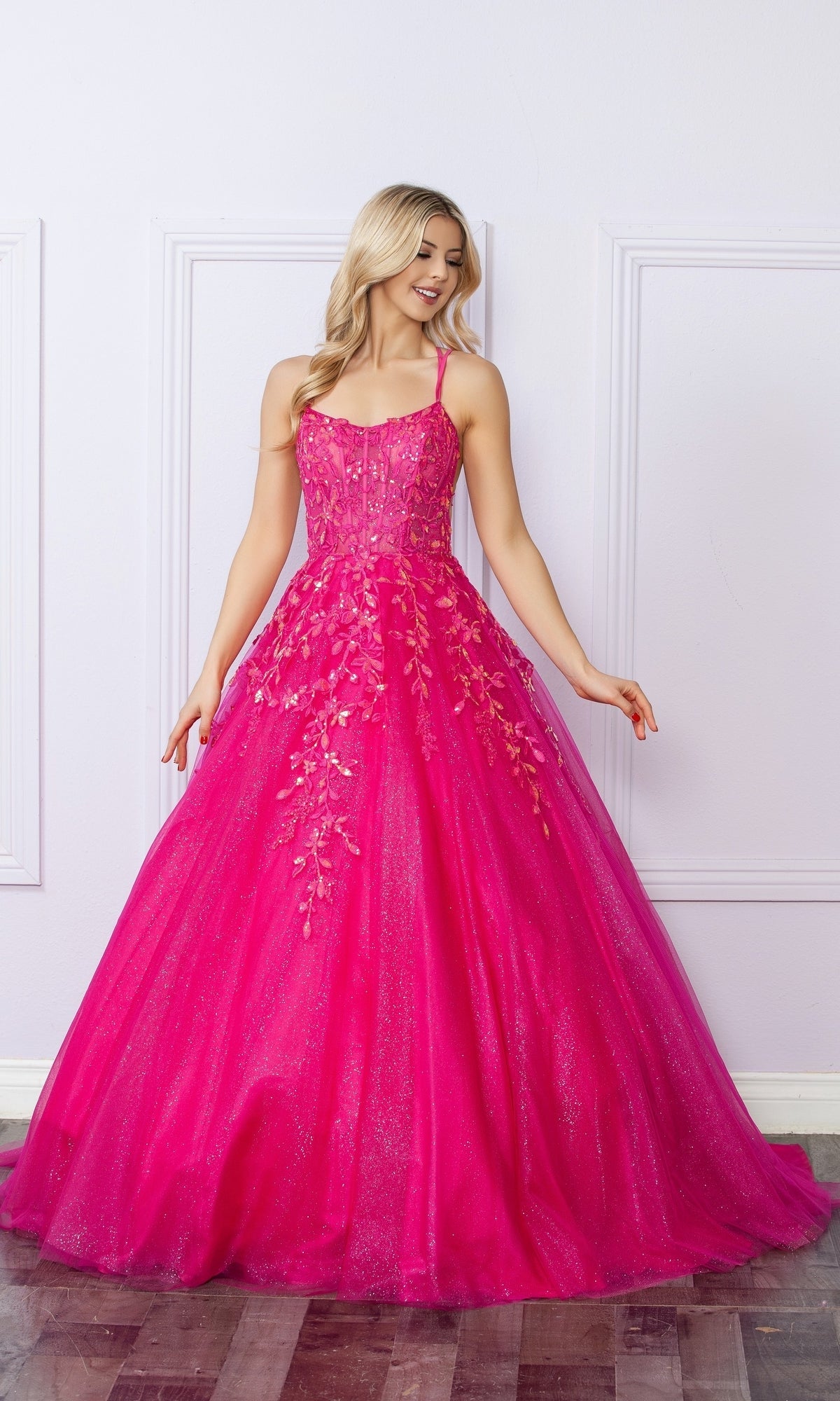 Vestido de fiesta de tul con purpurina brillante H1271
