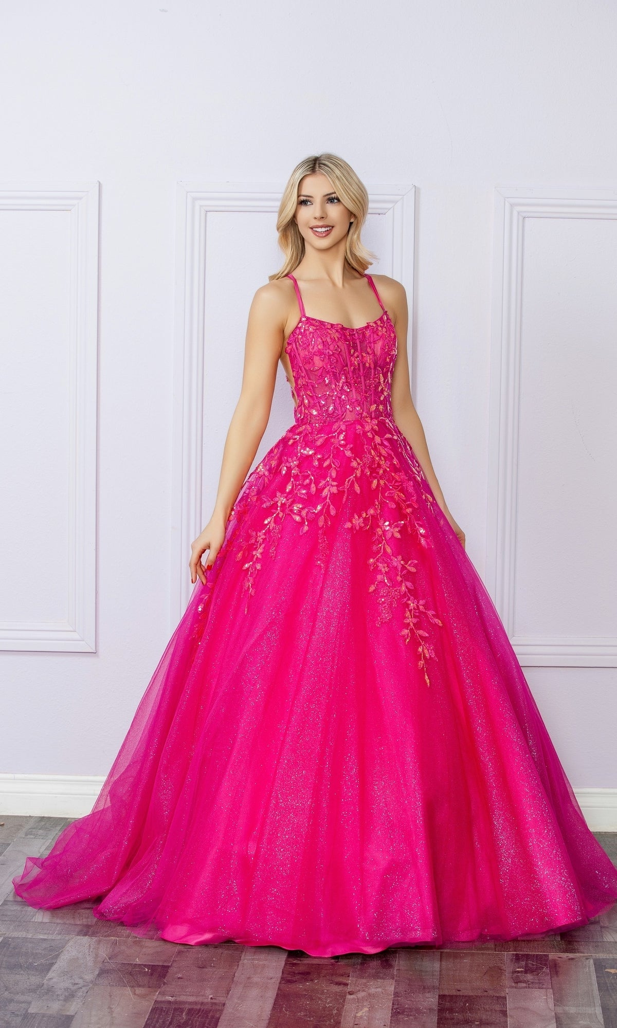 Vestido de fiesta de tul con purpurina brillante H1271