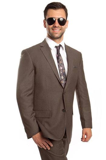 Traje de negocios de dos botones, corte regular, microraya diplomática para hombre en color topo