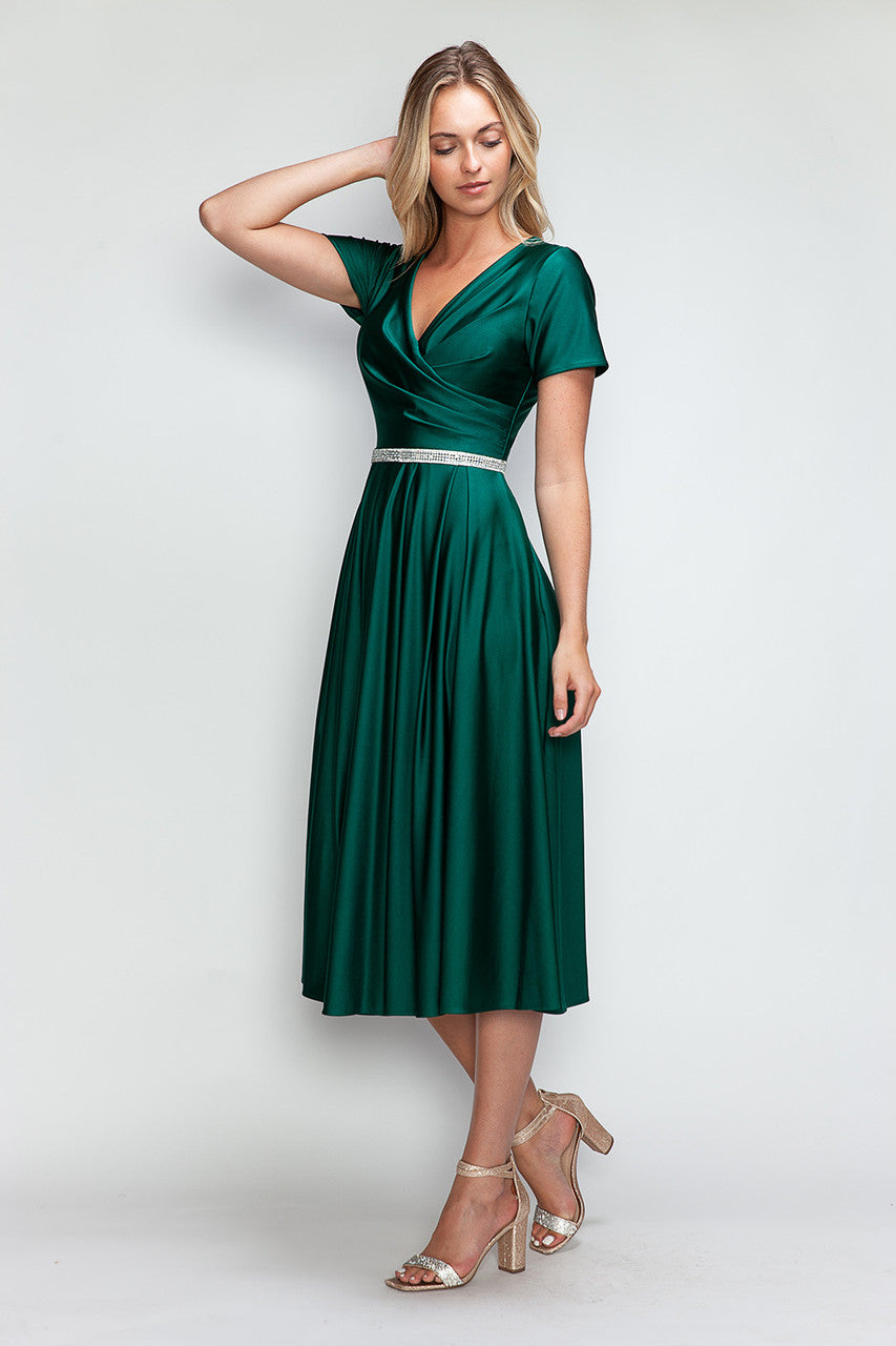 Vestido de cóctel midi Lenovia 5274 con escote en V, manga corta y cintura de diamantes de imitación. Ideal para bodas y eventos formales.