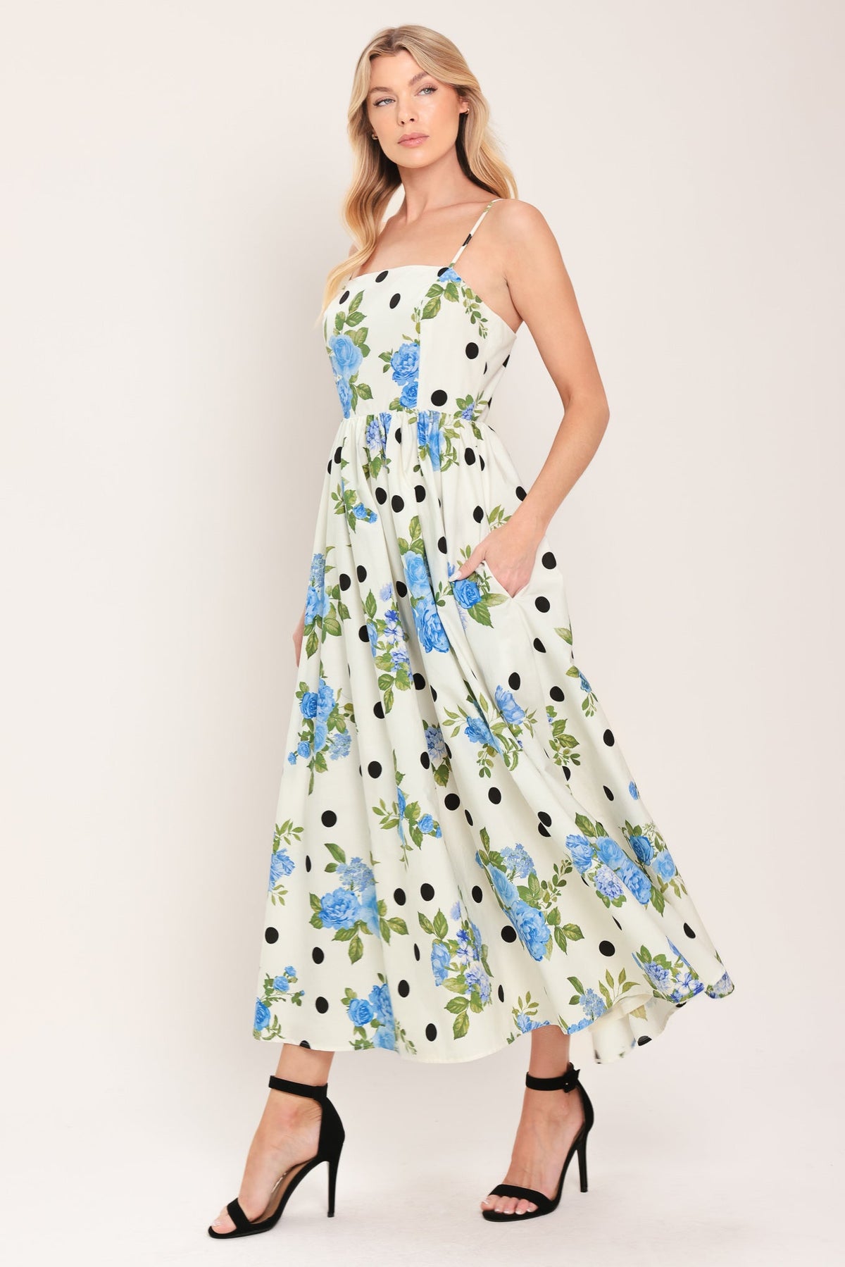 Flying Tomato OFF WHITE DRESSES