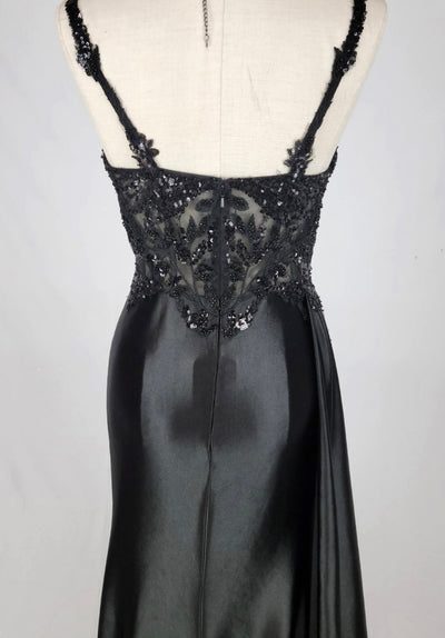 Chicas C342 Elegant Evening Black Sweetheart Floor-Length High-Slit Satin Dress