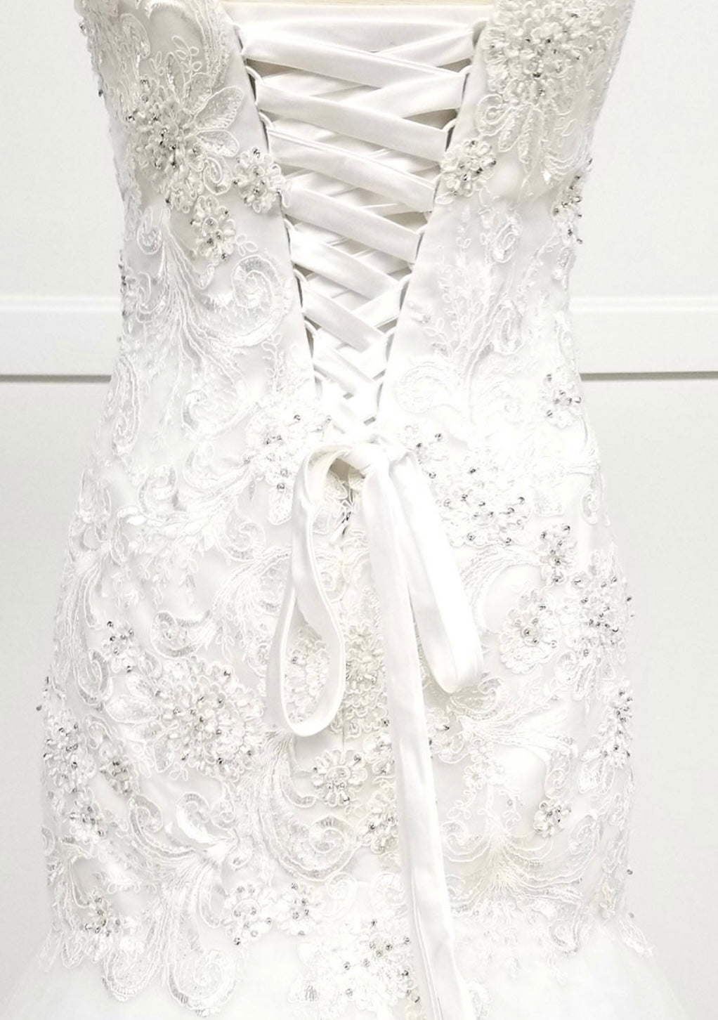 Chicas W1021 Romantic Bridal Mermaid Floor-Length Embroidered Appliqué Tulle Dress