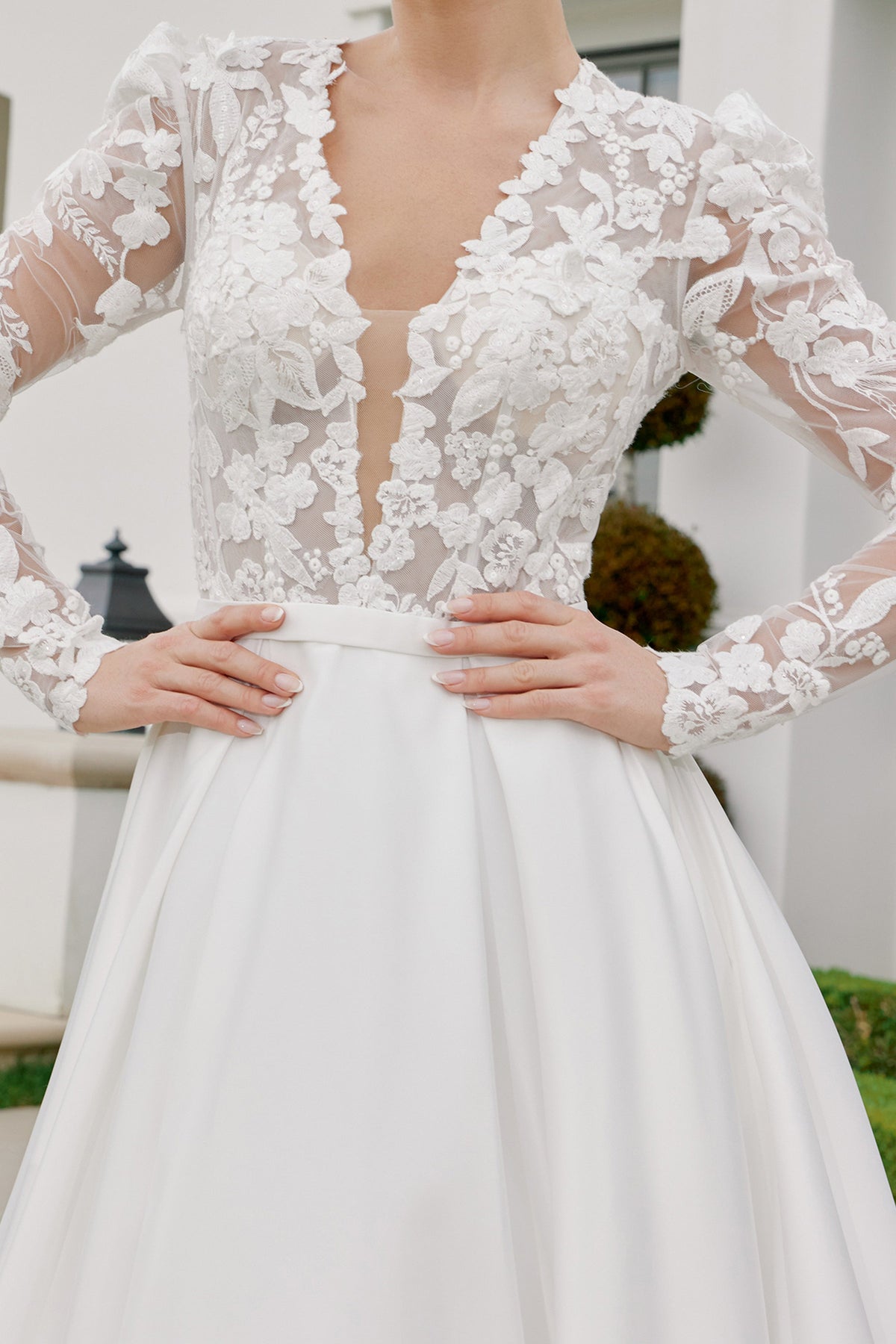 Nox Anabel JE1078 V-Neck Floral Applique A-Line Long Corset Wedding Dress with Train