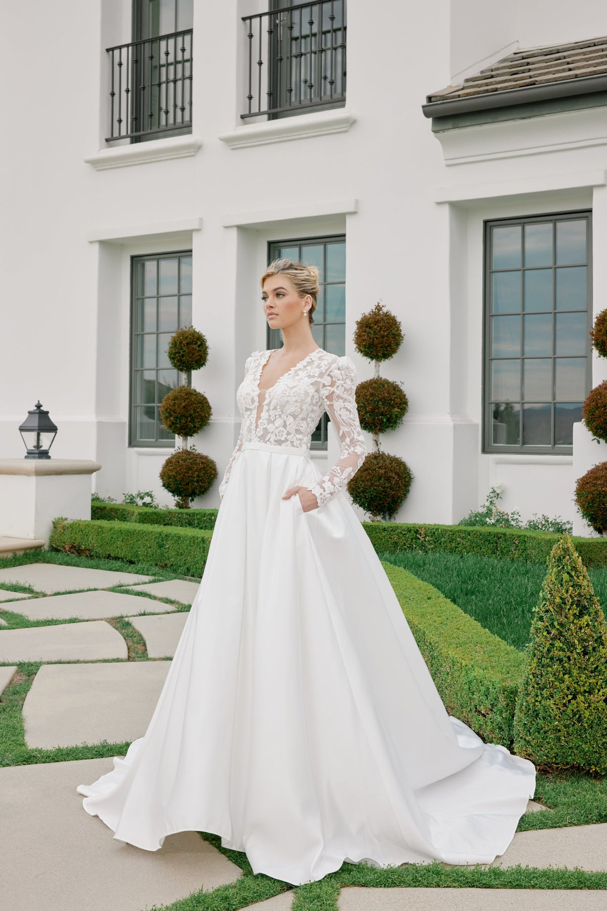 Nox Anabel JE1078 V-Neck Floral Applique A-Line Long Corset Wedding Dress with Train