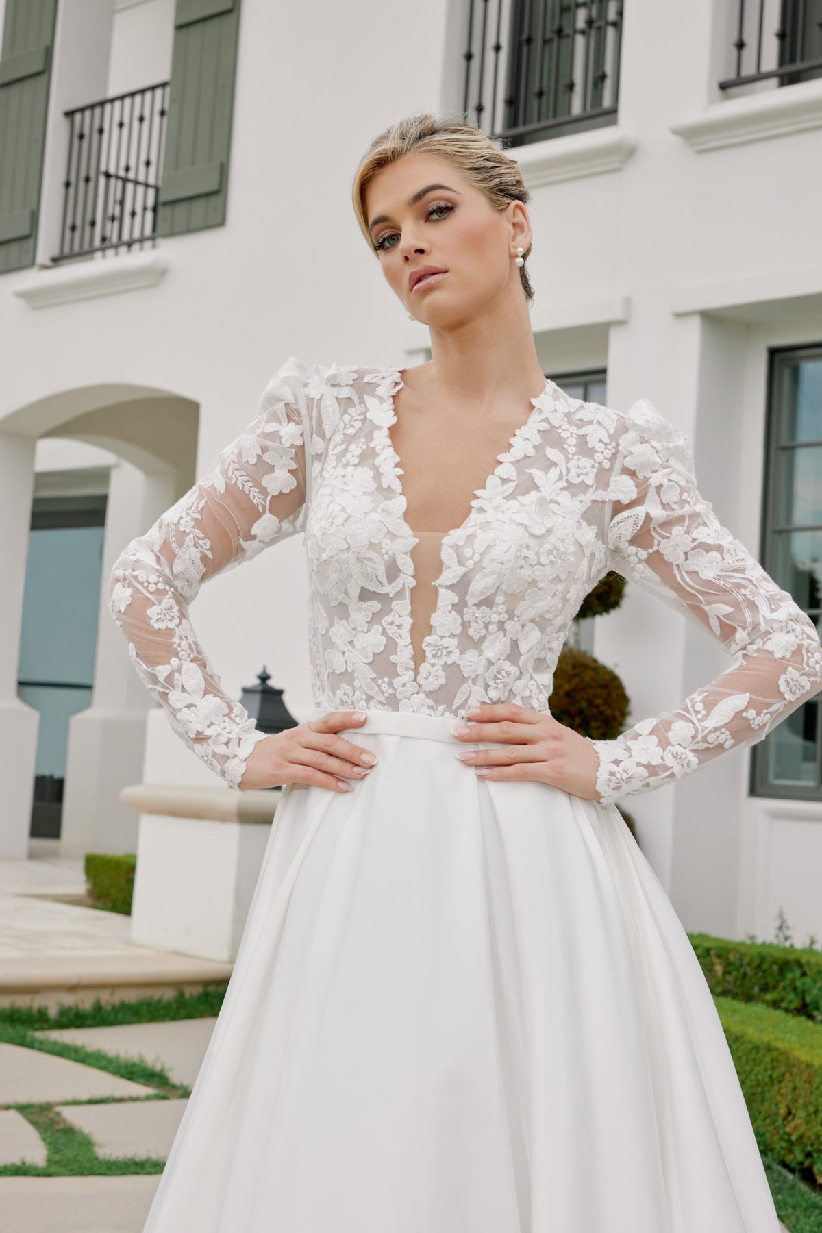 Nox Anabel JE1078 V-Neck Floral Applique A-Line Long Corset Wedding Dress with Train