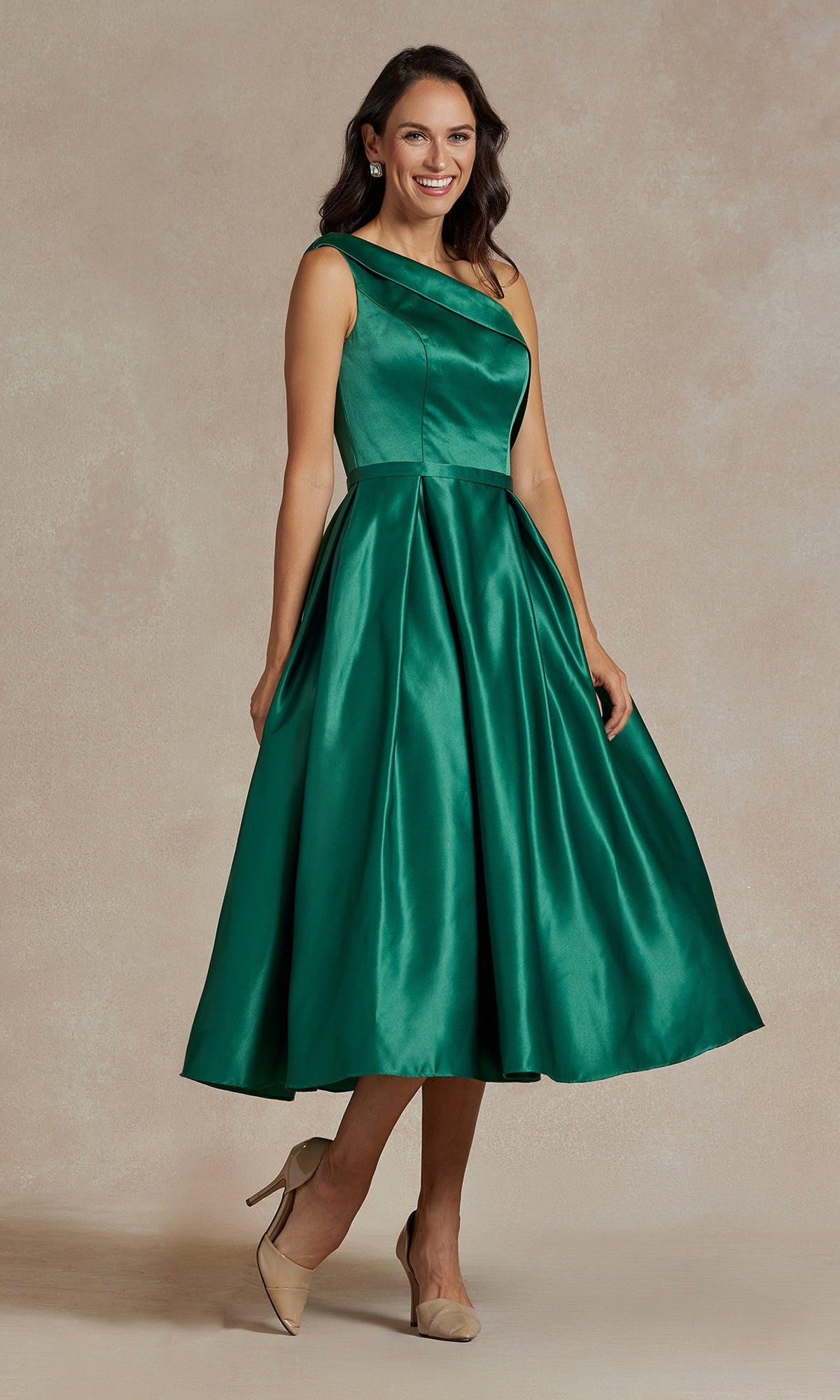 Vestido sencillo de un solo hombro y largo hasta la rodilla JE931