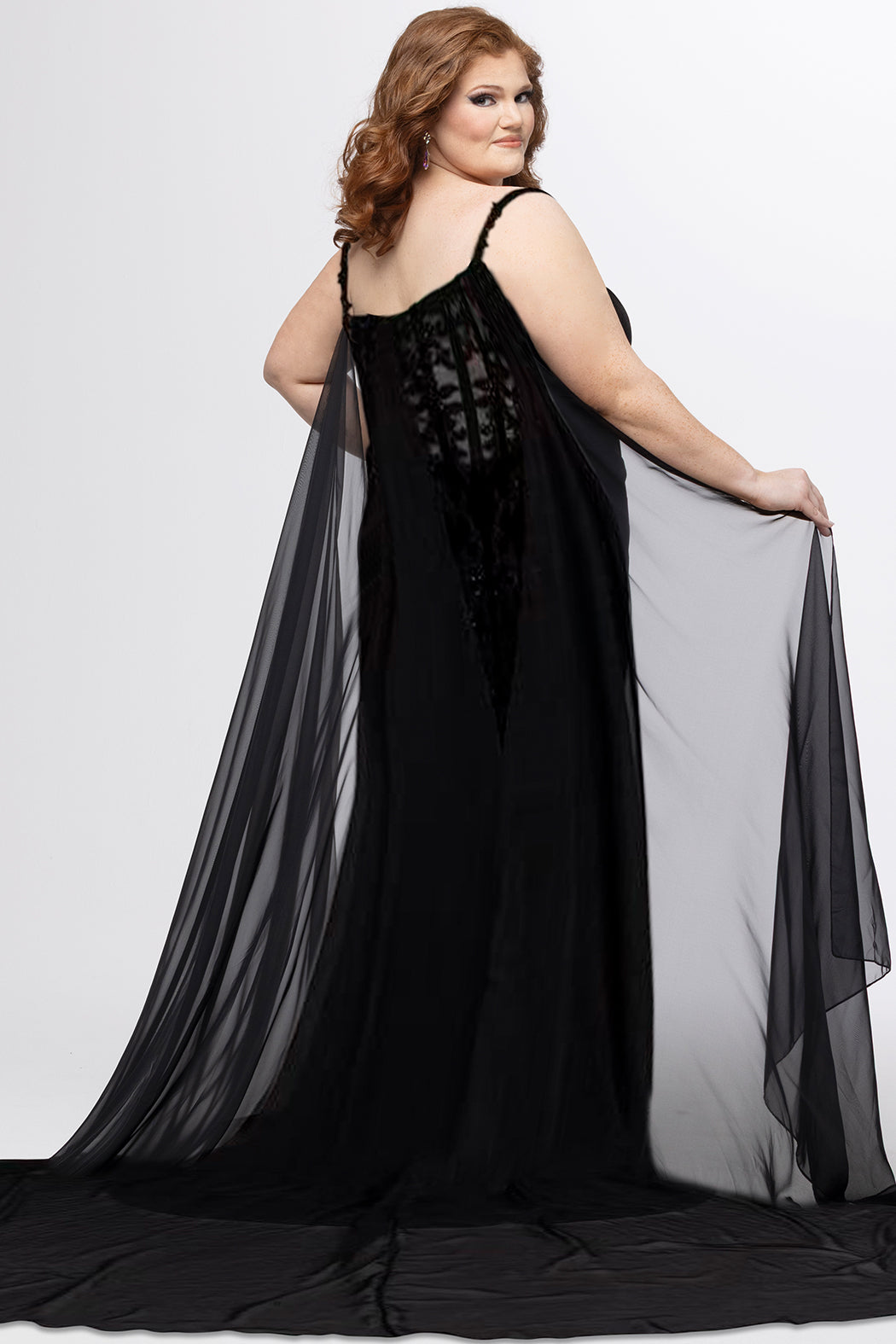 Sydney's Closet Black/White Prom Dress