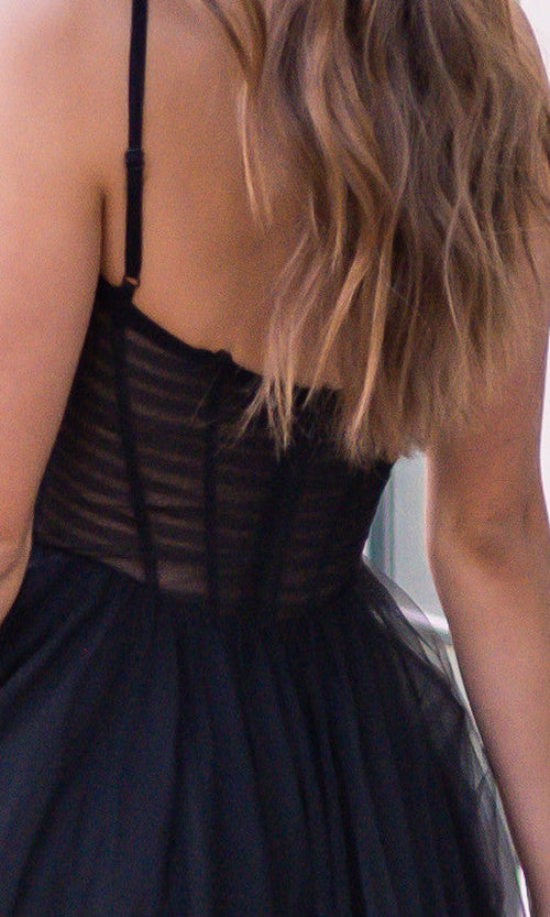 Velvi Dress