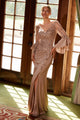 Elegante vestido con abertura y mangas acampanadas con apliques de Nox Anabel MD129