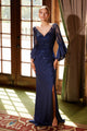 Elegante vestido con abertura y mangas acampanadas con apliques de Nox Anabel MD129