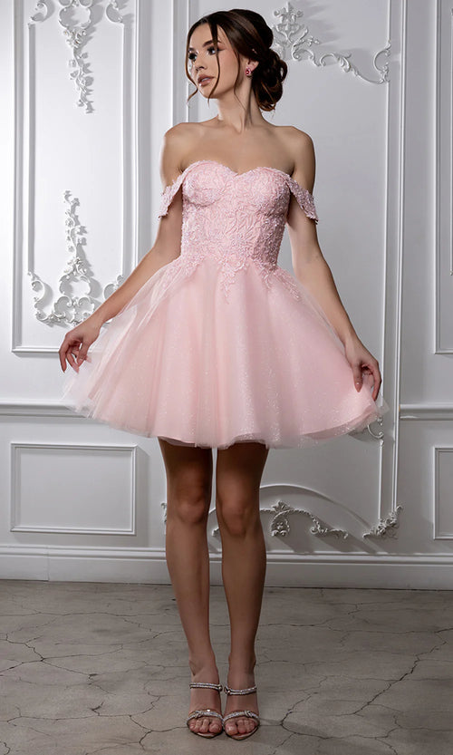 Sweetheart Neckline Tulle Short Dress Strapless Fit & Flare Homecoming Dress by May Queen MQ2224