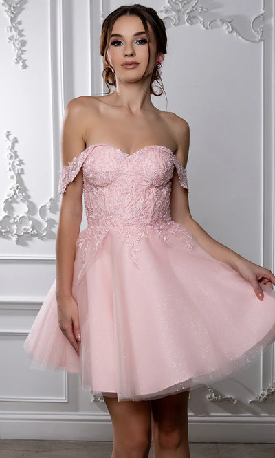 Sweetheart Neckline Tulle Short Dress Strapless Fit & Flare Homecoming Dress by May Queen MQ2224
