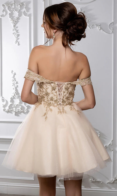 Sweetheart Neckline Tulle Short Dress Strapless Fit & Flare Homecoming Dress by May Queen MQ2224