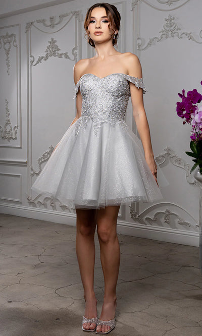 Sweetheart Neckline Tulle Short Dress Strapless Fit & Flare Homecoming Dress by May Queen MQ2224