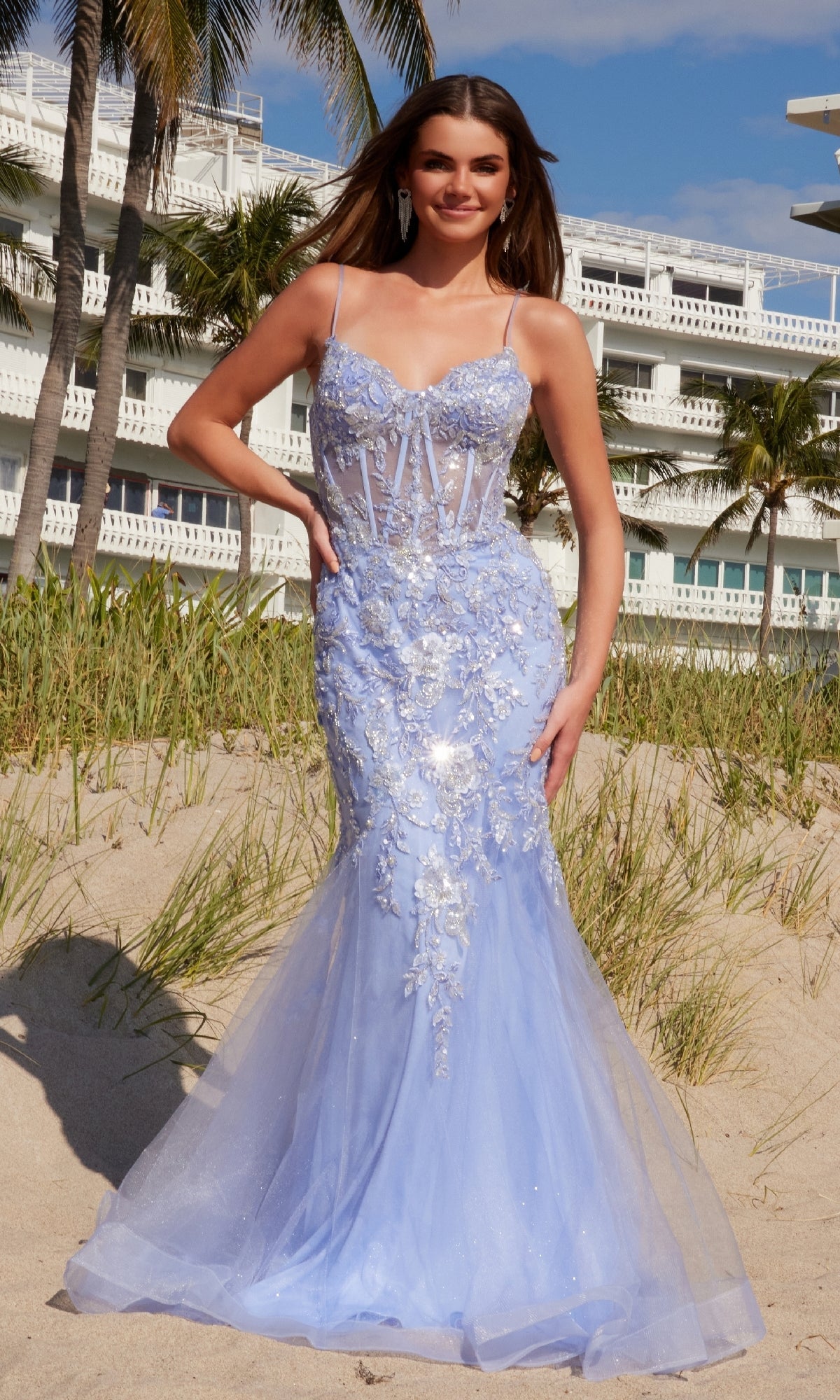 Vestido largo de fiesta Nox Anabel con bordado Q1541