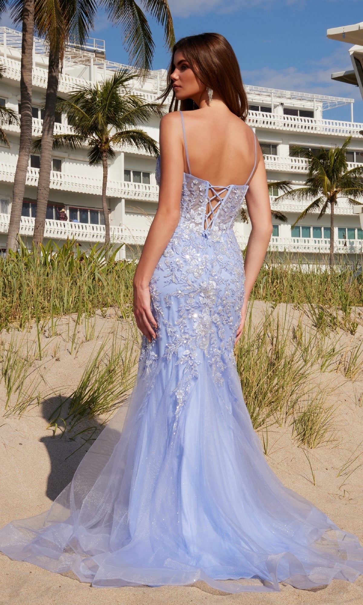 Vestido largo de fiesta Nox Anabel con bordado Q1541
