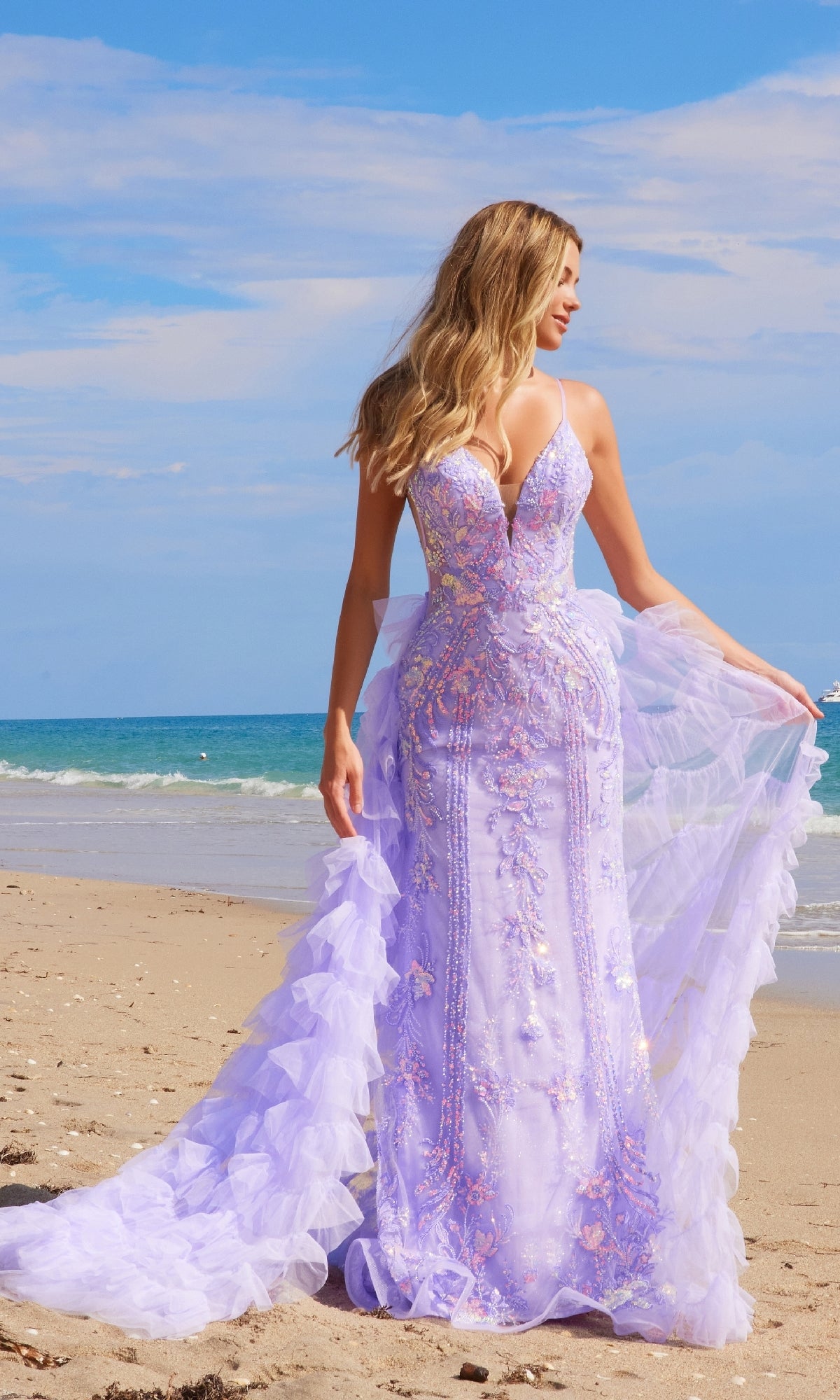 Vestido de fiesta largo con volantes y cuentas Nox Anabel Q1542