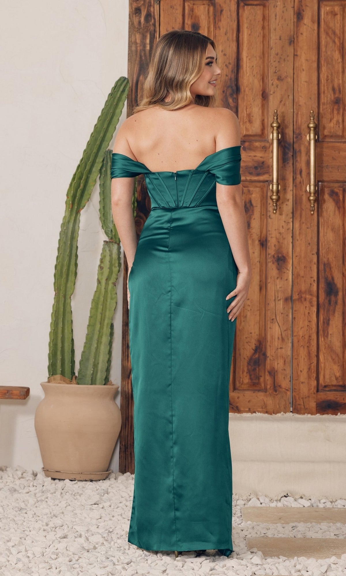 Vestido de fiesta largo elegante con hombros descubiertos R1236