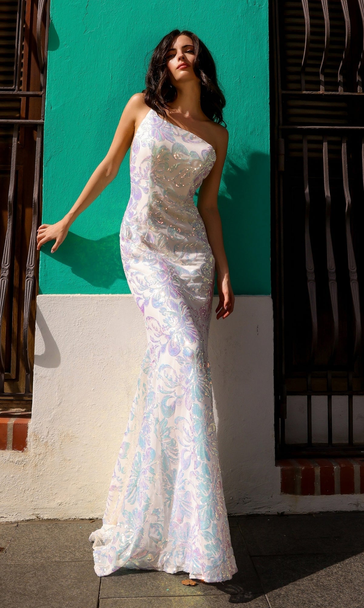 Vestido de fiesta largo de un solo hombro con estampado de lentejuelas R1308