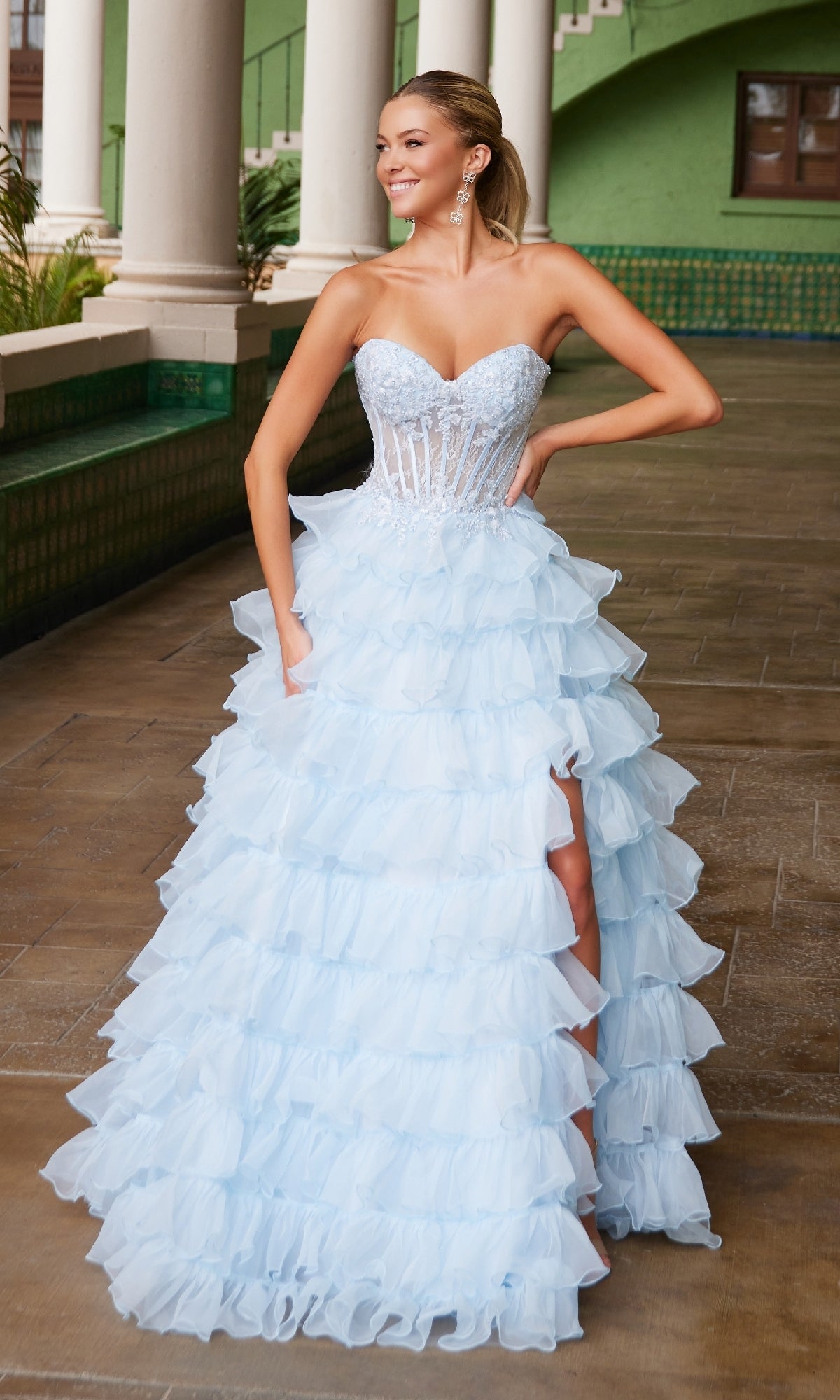 Nox Anabel R1688 – Vestido de fiesta sin tirantes con volantes