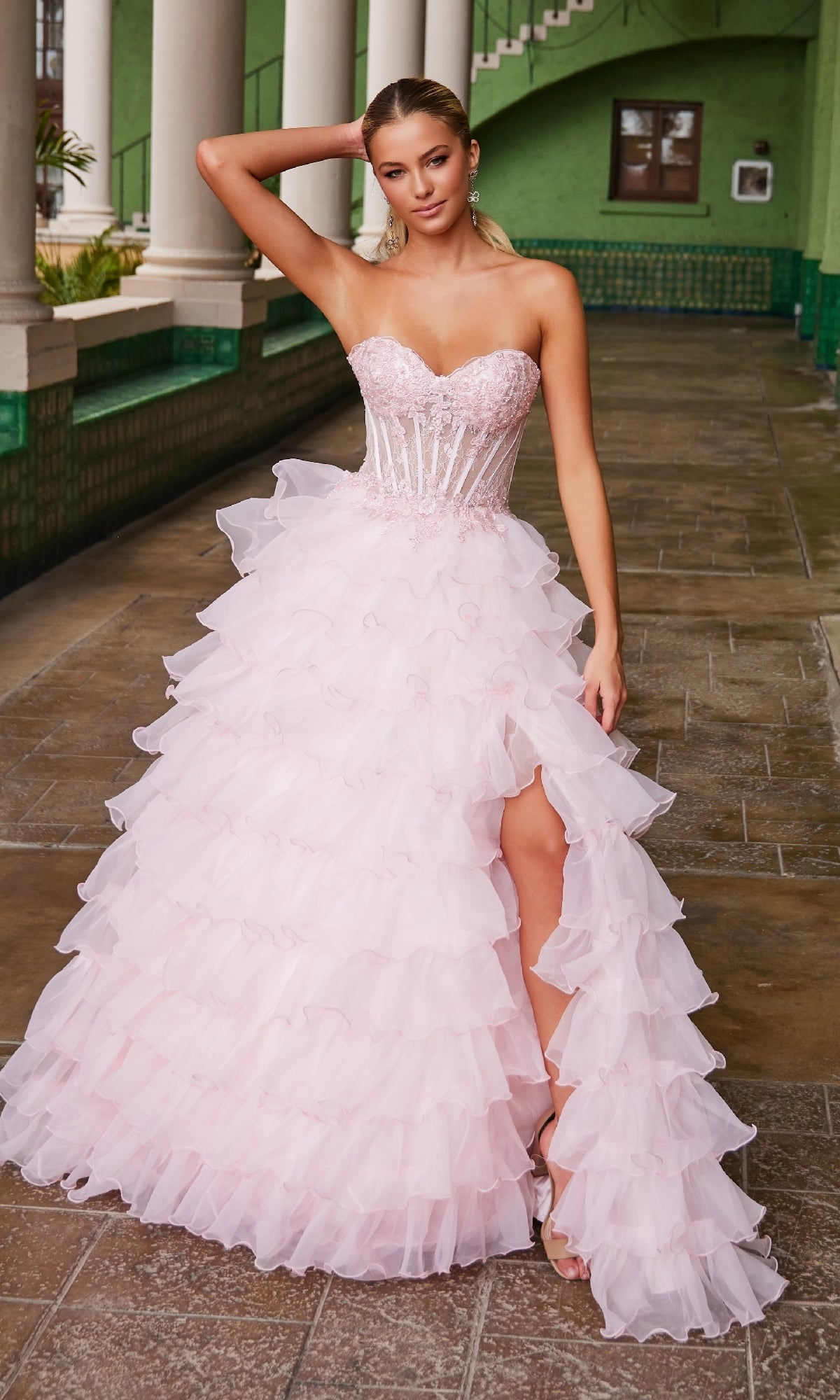 Nox Anabel R1688 – Vestido de fiesta sin tirantes con volantes