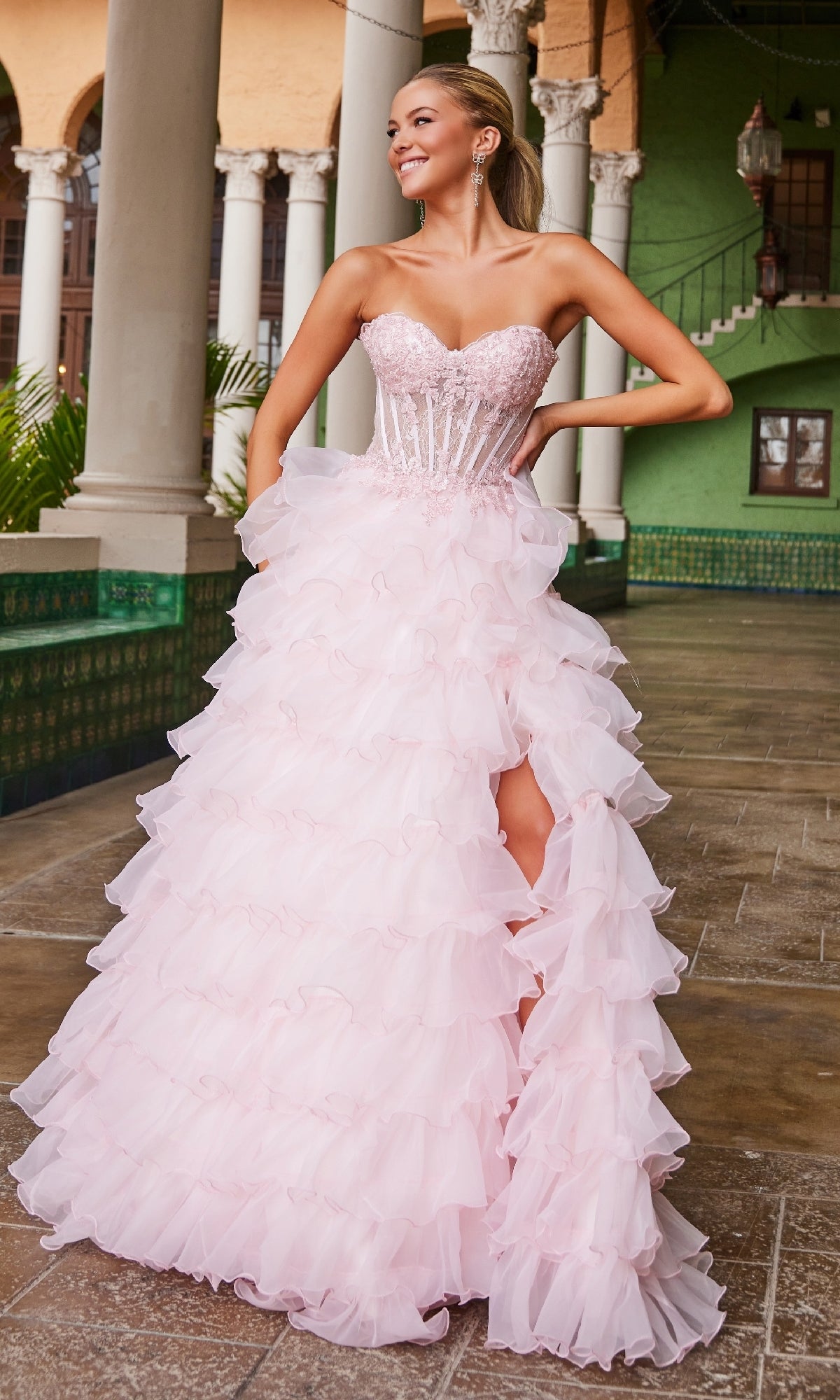 Nox Anabel R1688 – Vestido de fiesta sin tirantes con volantes