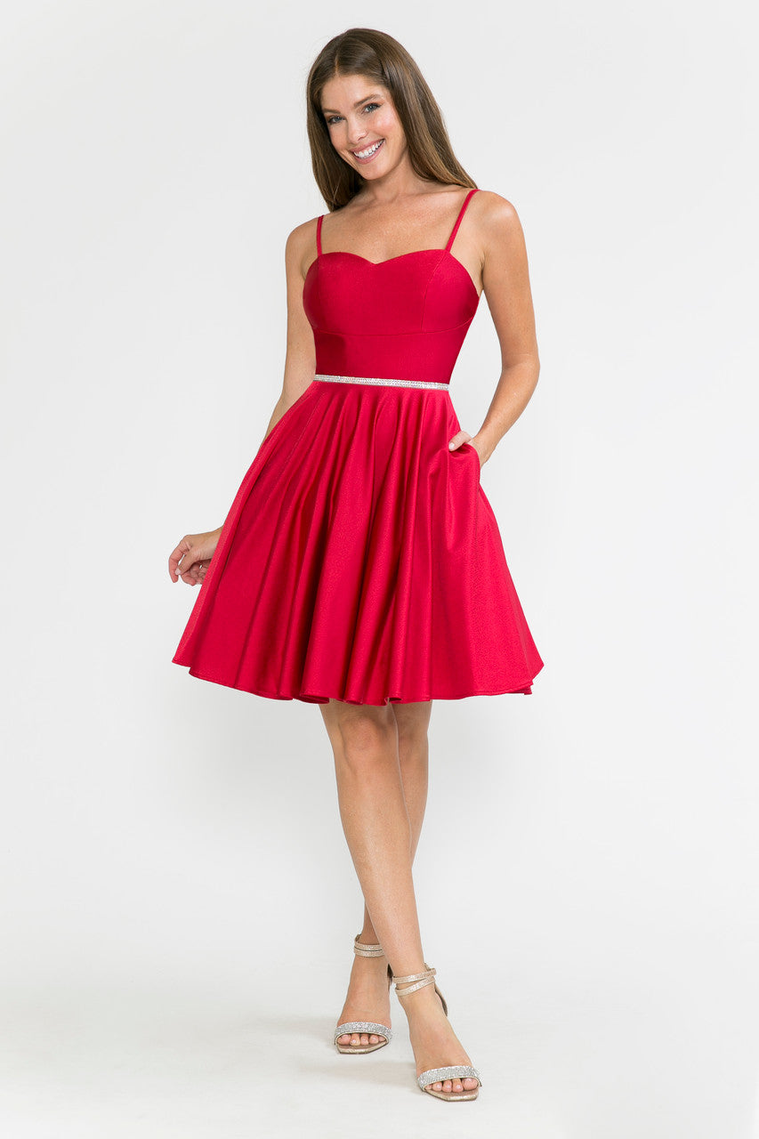 Vestido de graduación con tirantes finos y adornos de Lenovia 5261