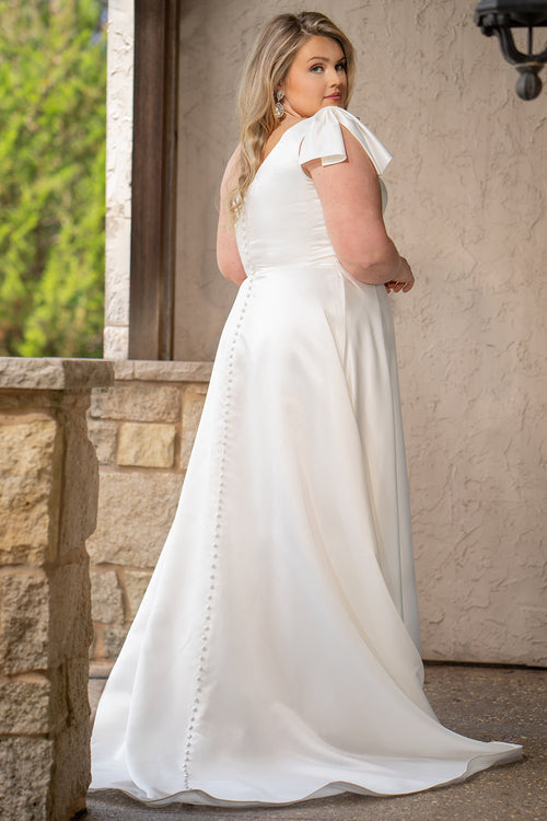Sydney's Closet Ivory Wedding Dress