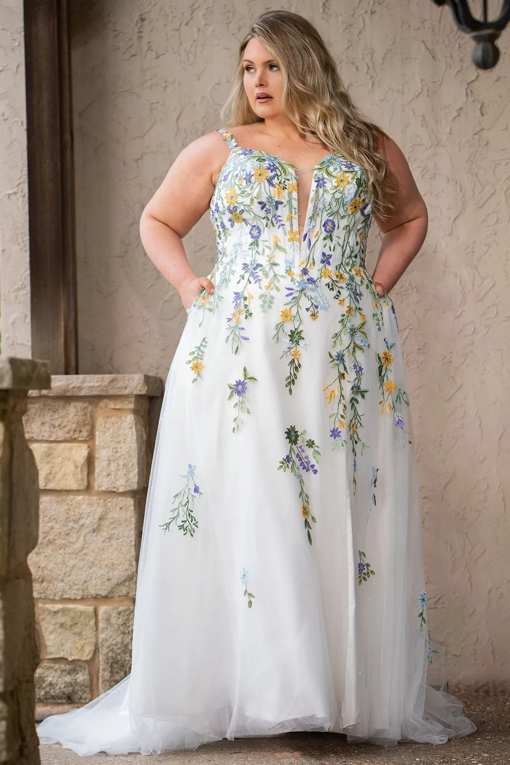Sydney's Closet Ivory Floral Wedding Dress