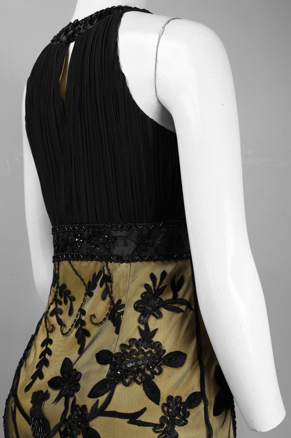 Sue Wong N4117 Keyhole Appliqué Mesh Sheath Dress