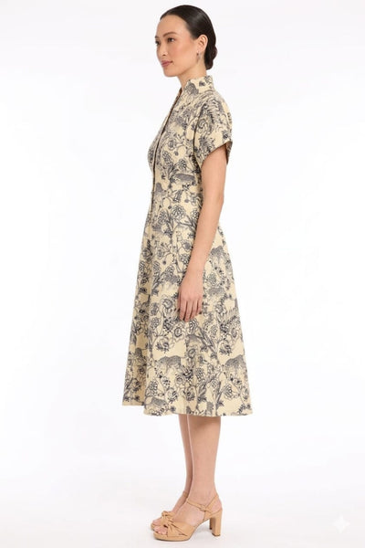 London Times T10311M Toile Print Fit-and-Flare Short Sleeve V-Neck A-Line Dress with Pleated Detail