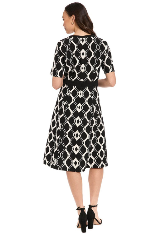 London Times T10466M Geometric Fit-and-Flare Short Sleeve Jewel Neck A-Line Knit Dress with Metallic Finish
