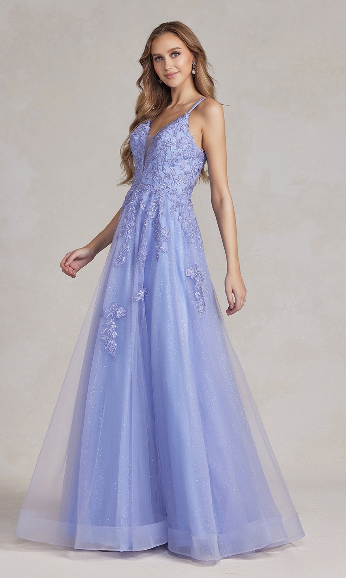 Vestido de fiesta de tul bordado, espalda con corsé, estilo T1136
