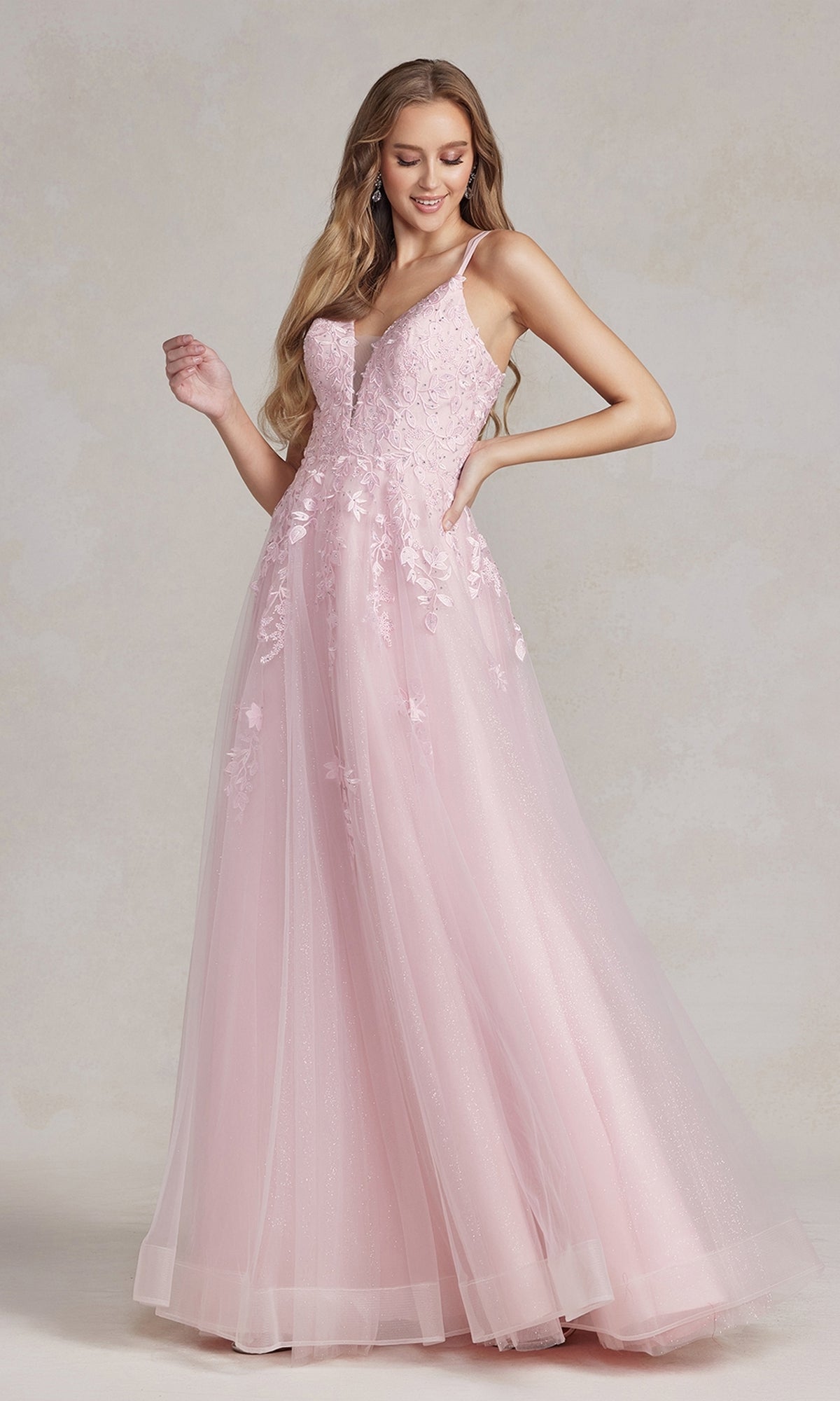 Vestido de fiesta de tul bordado, espalda con corsé, estilo T1136
