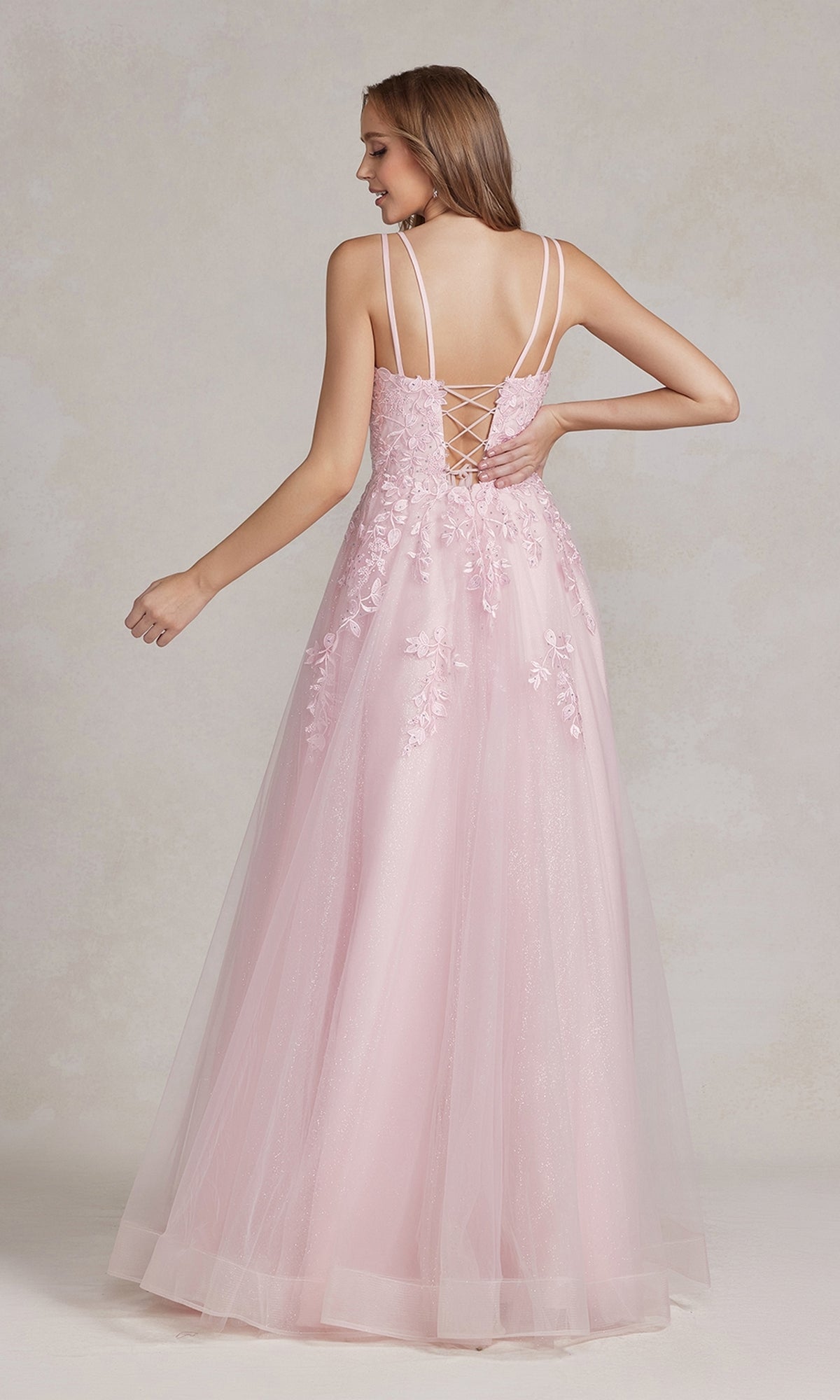 Vestido de fiesta de tul bordado, espalda con corsé, estilo T1136