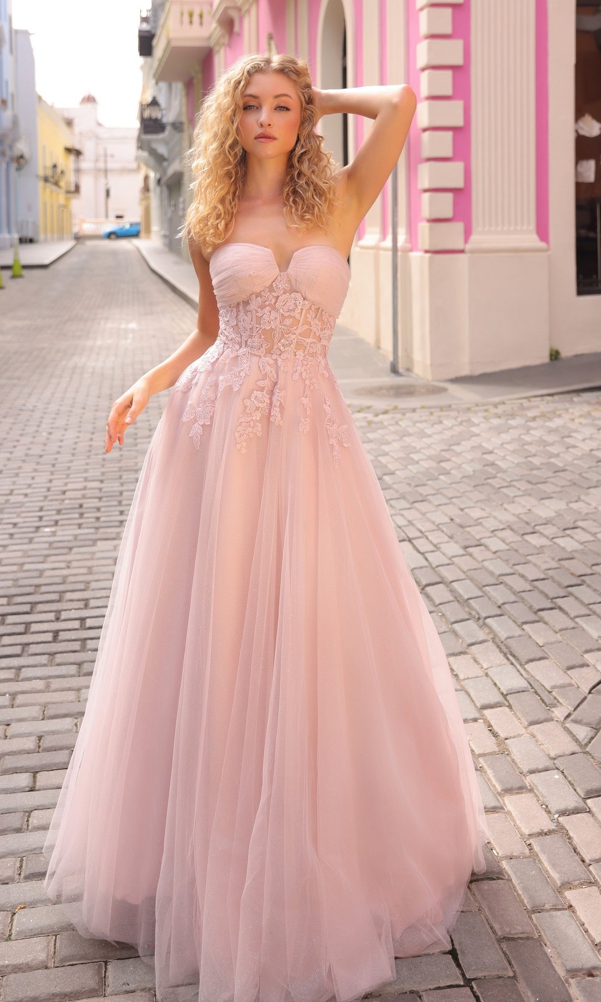 Elegante vestido de fiesta T1326 con corpiño transparente sin tirantes
