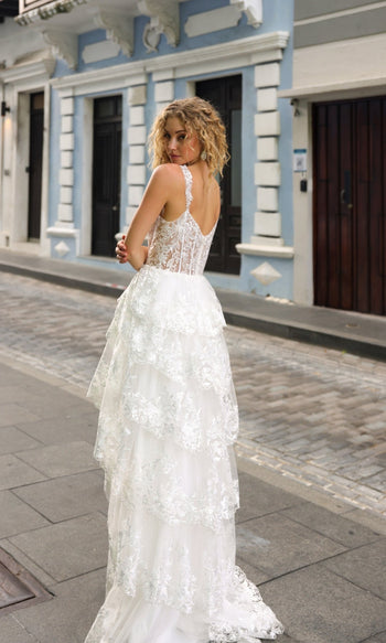Elegante vestido de fiesta de encaje con volantes, corte A – Estilo T1335